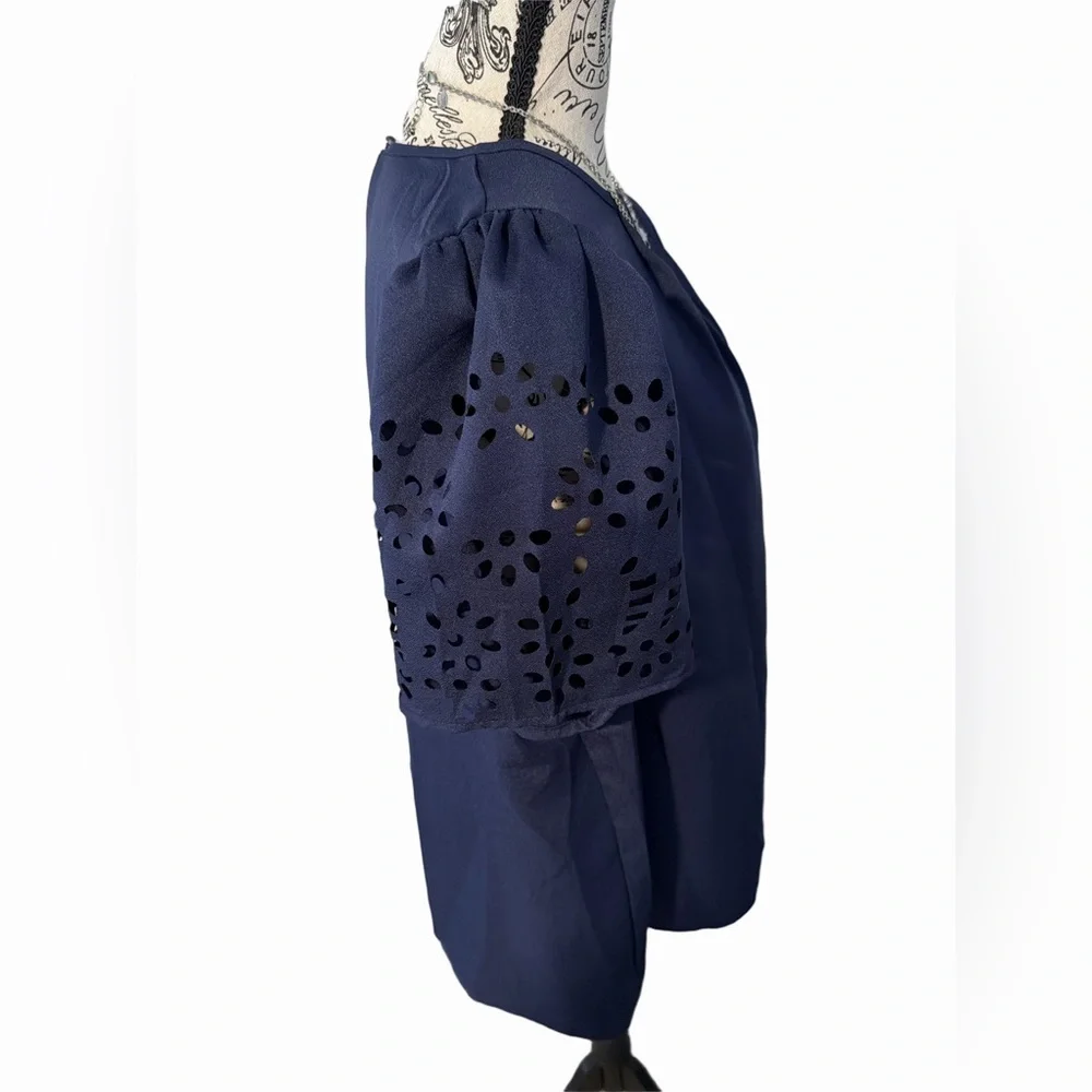 SHEIN Navy Short-Sleeve Blouse with Laser Cut Puff Sleeves - Picture 2 of 5